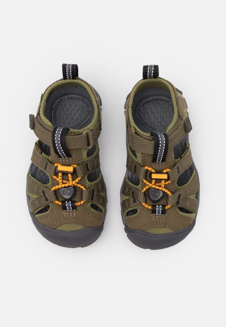 Детские сандалии Keen Seacamp II CNX в военном оливковом цвете для активного отдыха, походов и путешествий на онлайн-магазин с обувью, одеждой и снаряжением для активного образа жизни