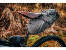 Подвесная система подседельная Acepac Saddle Harness серого цвета для активного отдыха походов путешествий спортивной одежды и обуви для альпинизма и треккинга