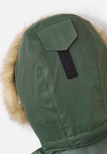 Детские товары для активного отдыха обувь и одежда Reimatec для путешествий и походов на природе в зеленом цвете