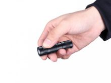 Компактный налобный фонарь Fenix E09R LED для активного отдыха, походов, путешествий и альпинизма в интернет-магазине товаров для активной жизни