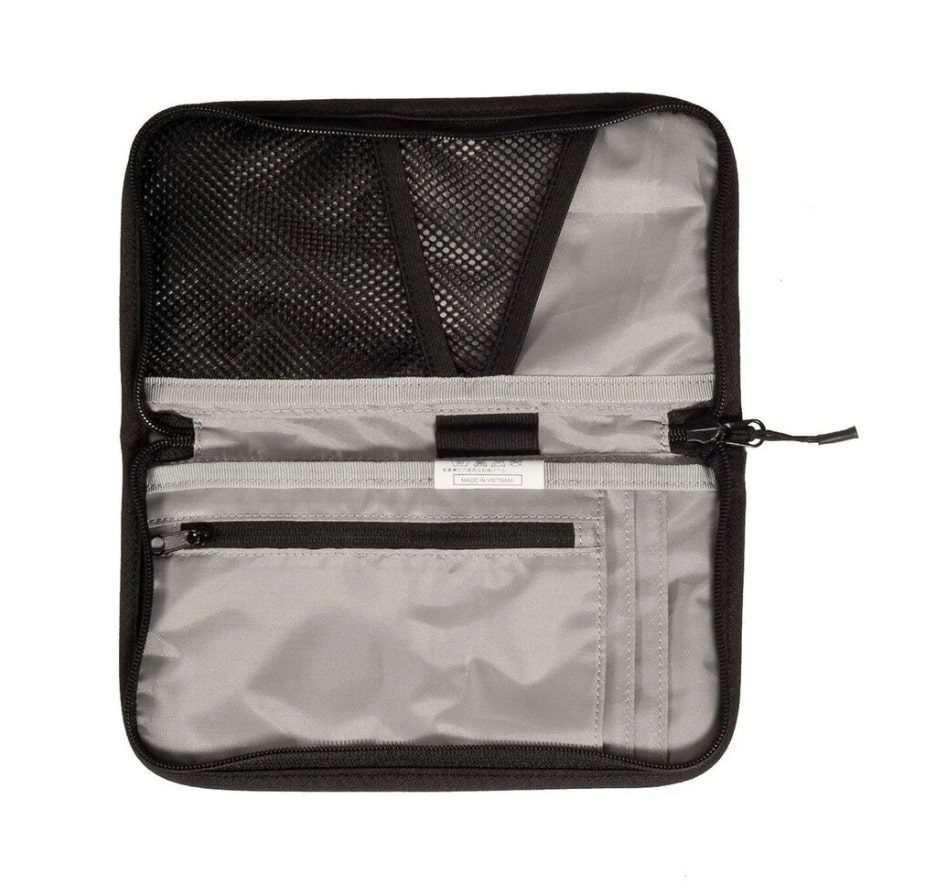 Бумажник Ternua Glacier черный для активного отдыха одежды обуви походов и путешествий в магазине для любителей хайкинга альпинизма и туризма