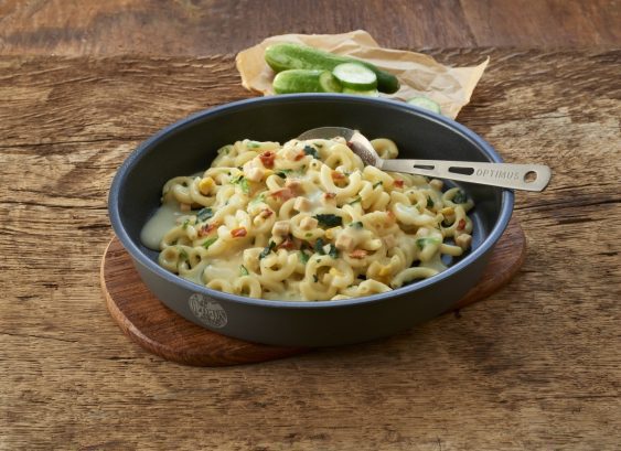 Курица с овощами и рисом под сливочным соусом для активного отдыха и путешествий — спортивная одежда обувь снаряжение для хайкинга альпинизма и туризма