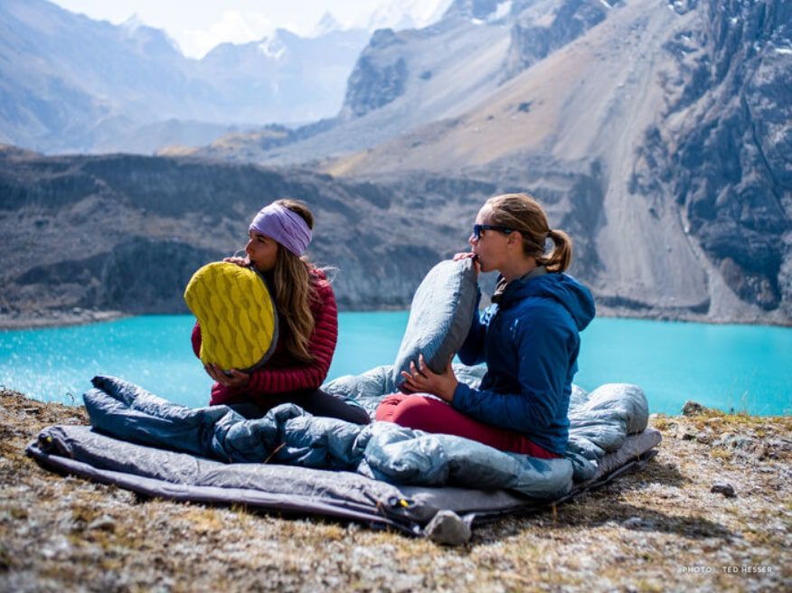 Подушка Therm-A-Rest Airhead Reg синяя для активного отдыха спорта снаряжения и туристической экипировки для пешеходных походов и путешествий