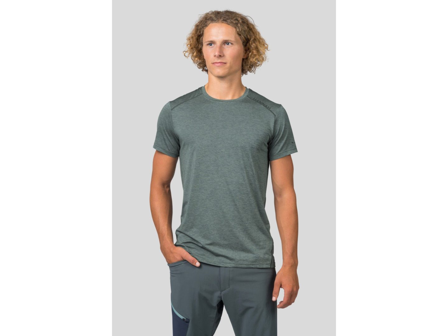 Футболка Hannah Pelton Mns темный лес для активного отдыха спортивной одежды обуви для туризма хайкинга и альпинизма в интернет-магазине