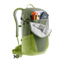 Тамружечный рюкзак Deuter Futura 23 для активной жизни, путешествий, походов и альпинизма на фоне природы, спортивная одежда и обувь для активного отдыха