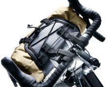 Рыжая сумка на руль Deuter Cabezon HB 14 desert-black для активного отдыха, походов и путешествий, спортивная одежда и обувь для туризма и альпинизма