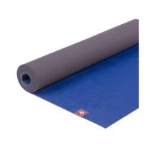 Коврик для йоги Manduka Prolite 71 New Moon для активного отдыха, занятий йогой, путешествий, походов и альпинизма в онлайн магазине спортивной одежды и снаряжения