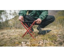 Табурет Robens Discover Red для активного отдыха и туризма, походов, альпинизма, путешествий, пляжных прогулок и кемпинга