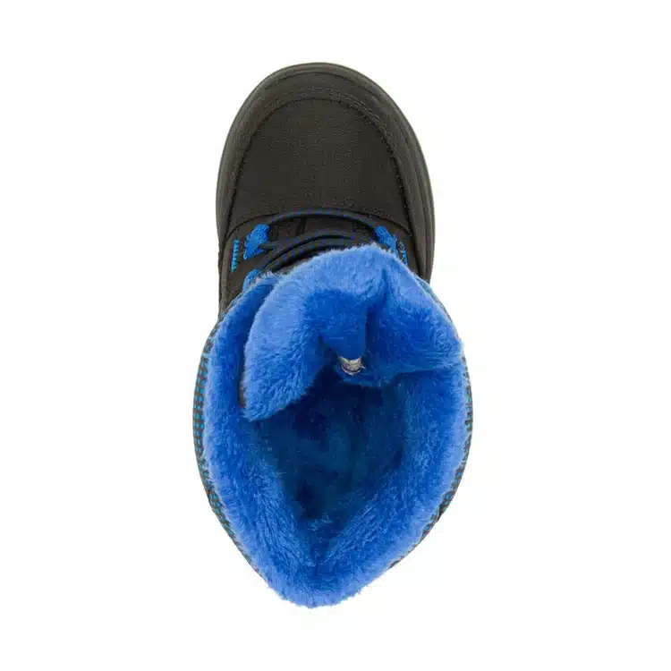 Детские обувь Kamik Stance в черно-синем цвете для активного отдыха, прогулок, походов и путешествий.