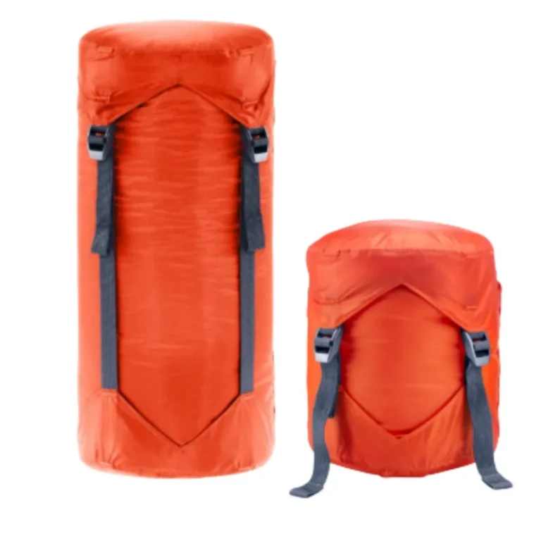 Компрессионный мешок Deuter Compression S для активного отдыха, туризма и путешествий, подходящий для одежды и обуви для хайкинга и горных восхождений