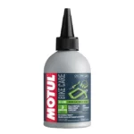 Резиновая смазка MOTUL EZ Lube 300 мл для активного отдыха, путешествий, походов и outdoor экипировки для спортивной одежды и обуви для активной жизни