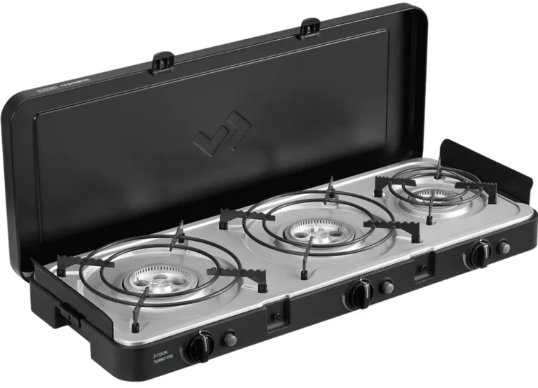 Теплая одежда и обувь для активного отдыха, походов и путешествий на сайте интернет-магазина для любителей активной жизни раздела товаров для туризма и альпинизма