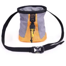 Трендовая сумочка для магнезии First Ascent Rock It синяя для альпинизма и активного отдыха - одежда и обувь для туризма, скалолазания, хайкинга и путешествий