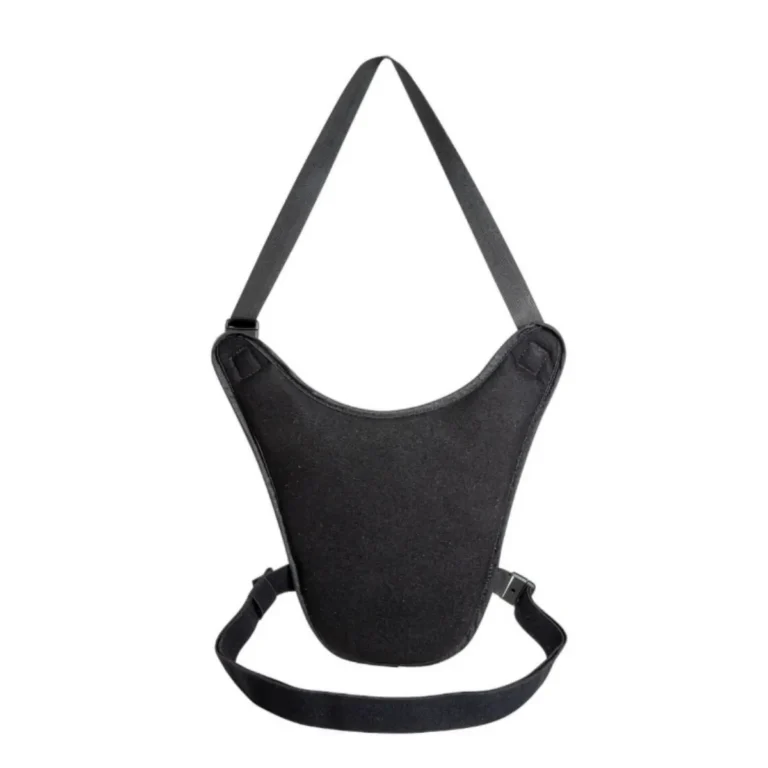 Кожаный ремень для активного отдыха и туризма, подходит для ношения на охоте, путешествиях и походах в стилистике тактические и туристические снаряжения на тему рыбалки, альпинизма и активной жизни