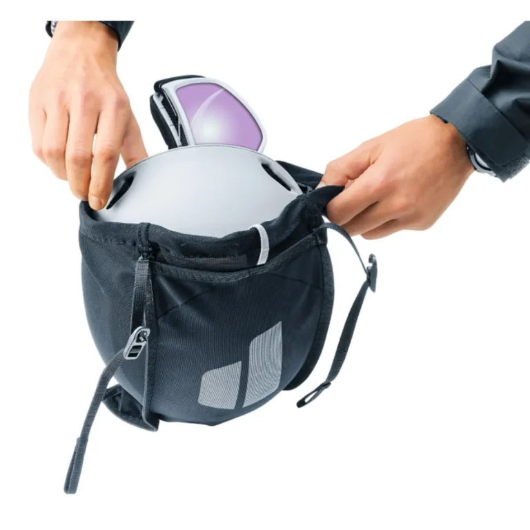 Чехол Deuter Helmet Bag черный для активного отдыха, походов и путешествий, удобная защита для шлема в интернет-магазине спортивной одежды и обуви